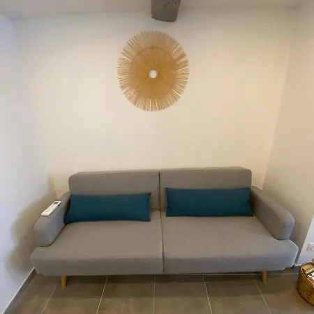 Superbe Climatise Avec Patio *