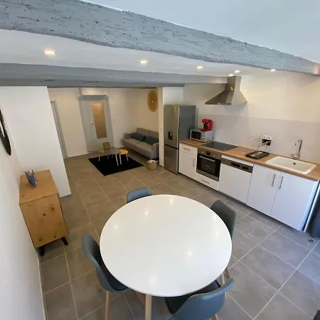 Superbe Climatise Avec Patio Apartmán